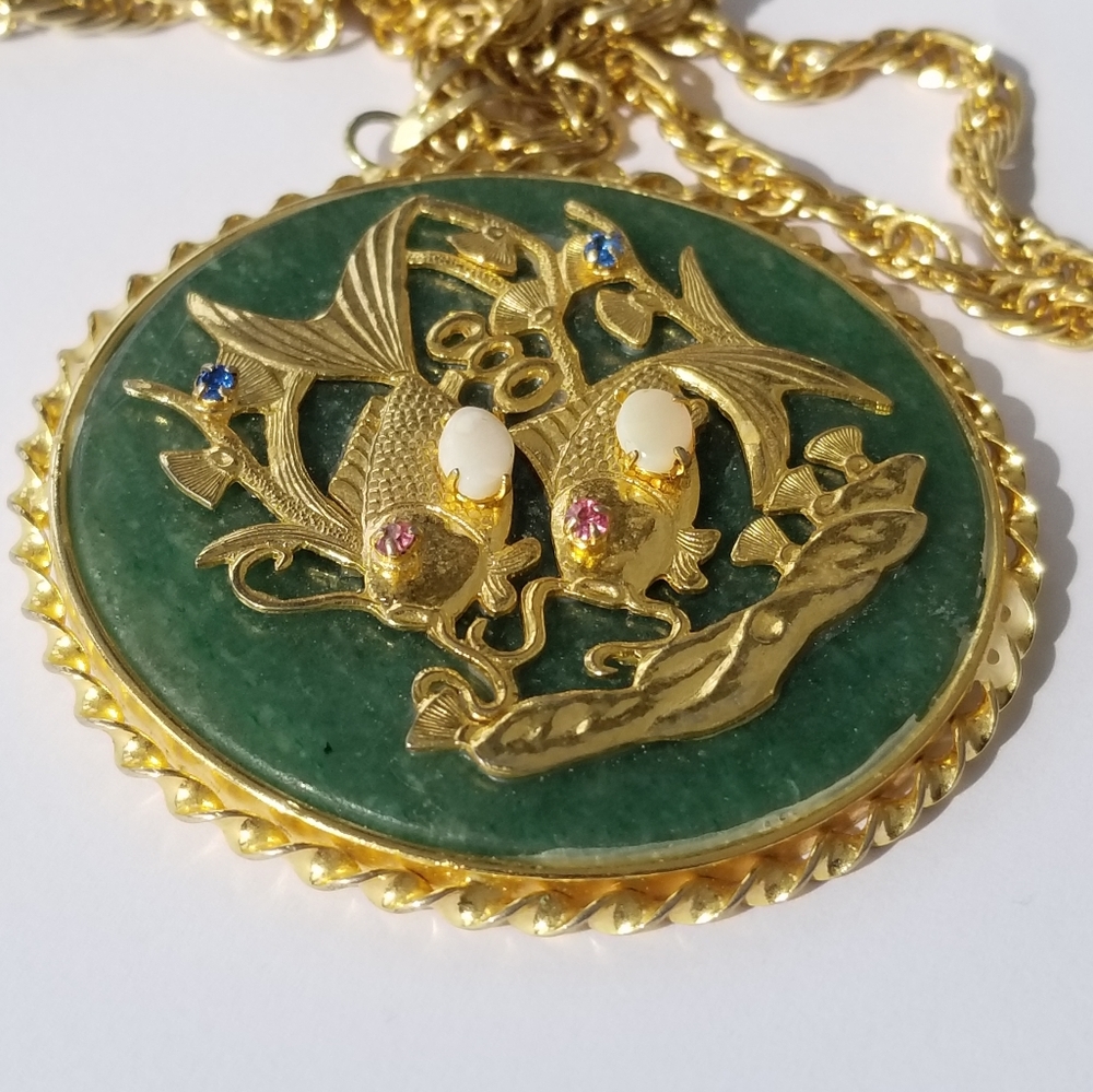 Relisted -vintage Chinese Jade blessing koi fish necklace gold tone goldfish - Picture 7 of 17